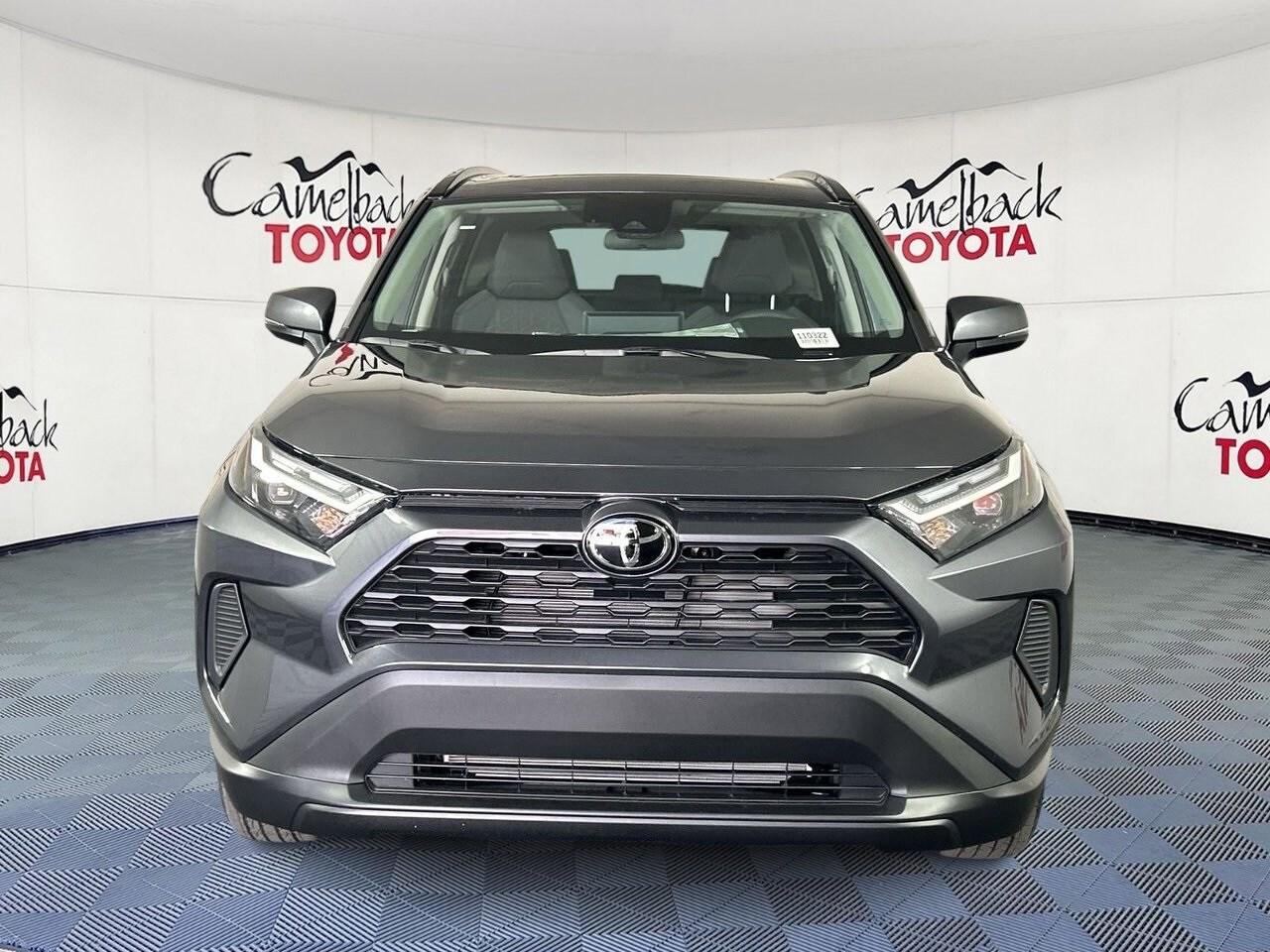 2025 Toyota RAV4 XLE photo 2