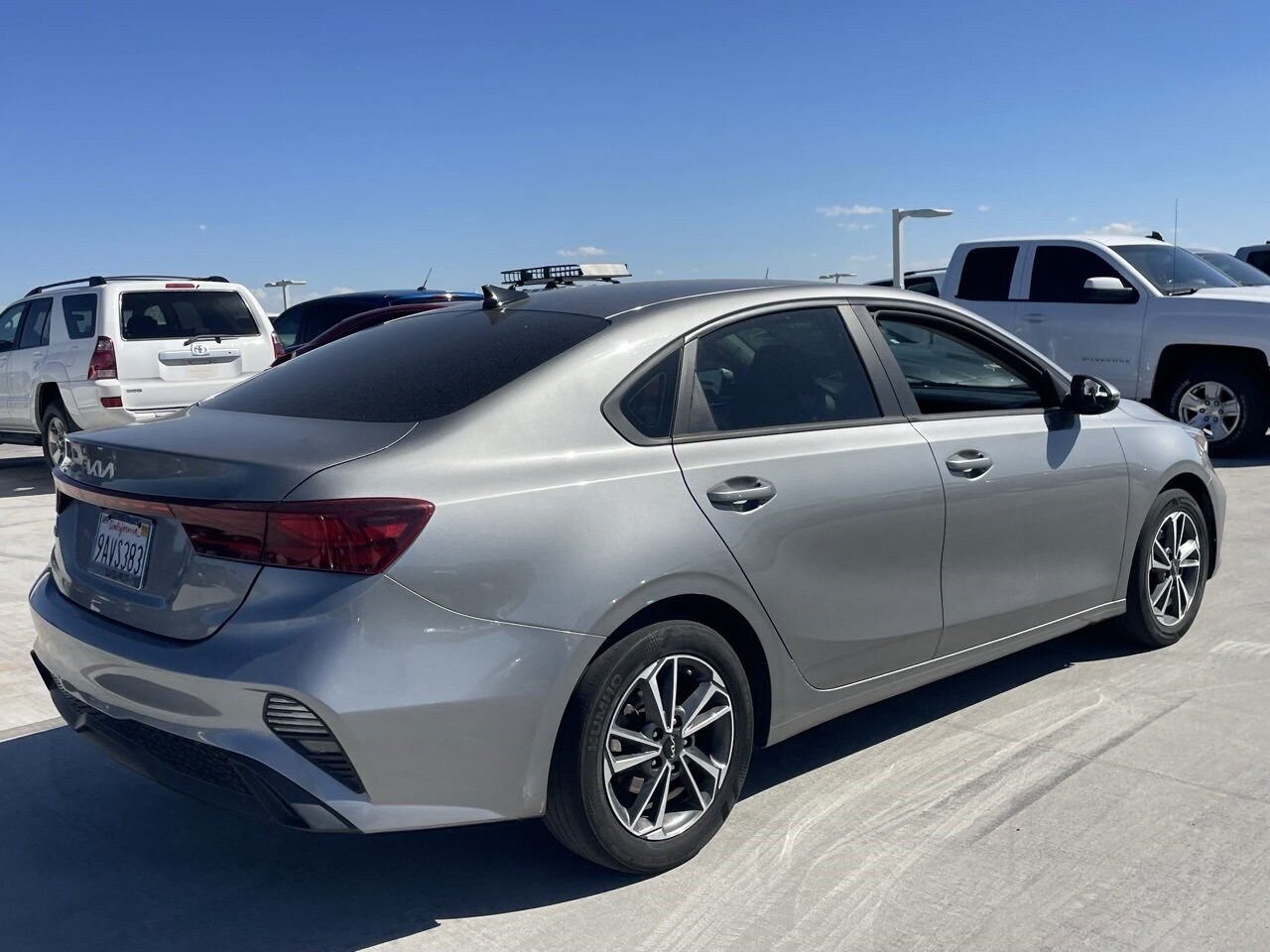2022 Kia Forte LXS photo 2