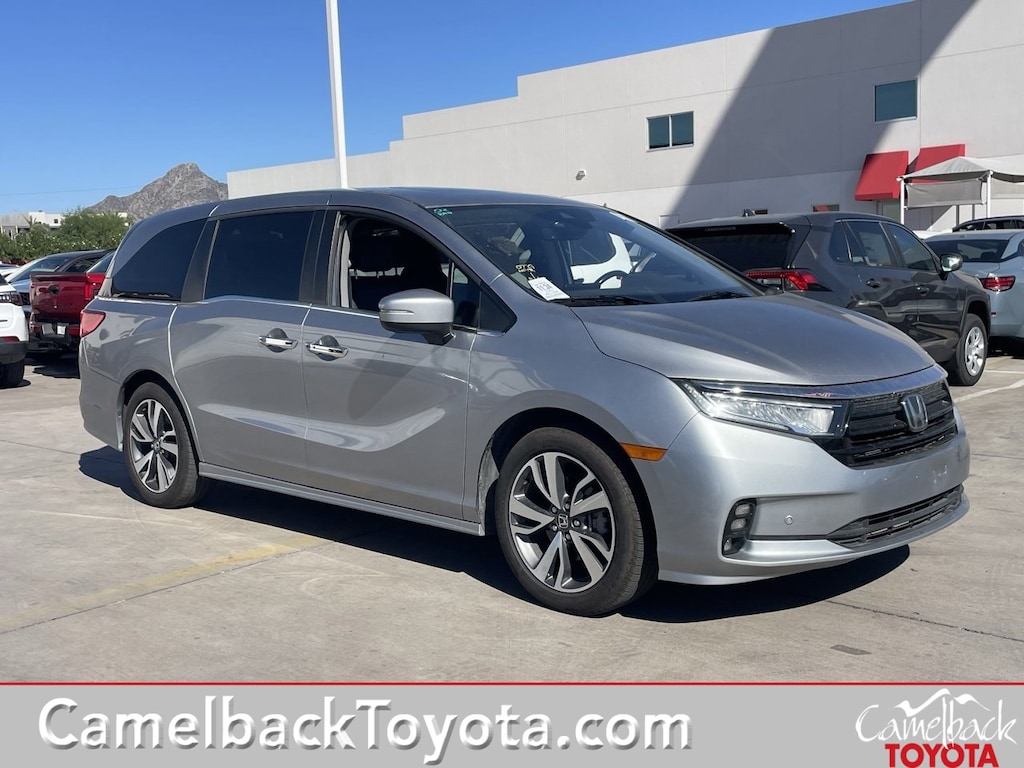 Used 2023 Honda Odyssey Touring Van