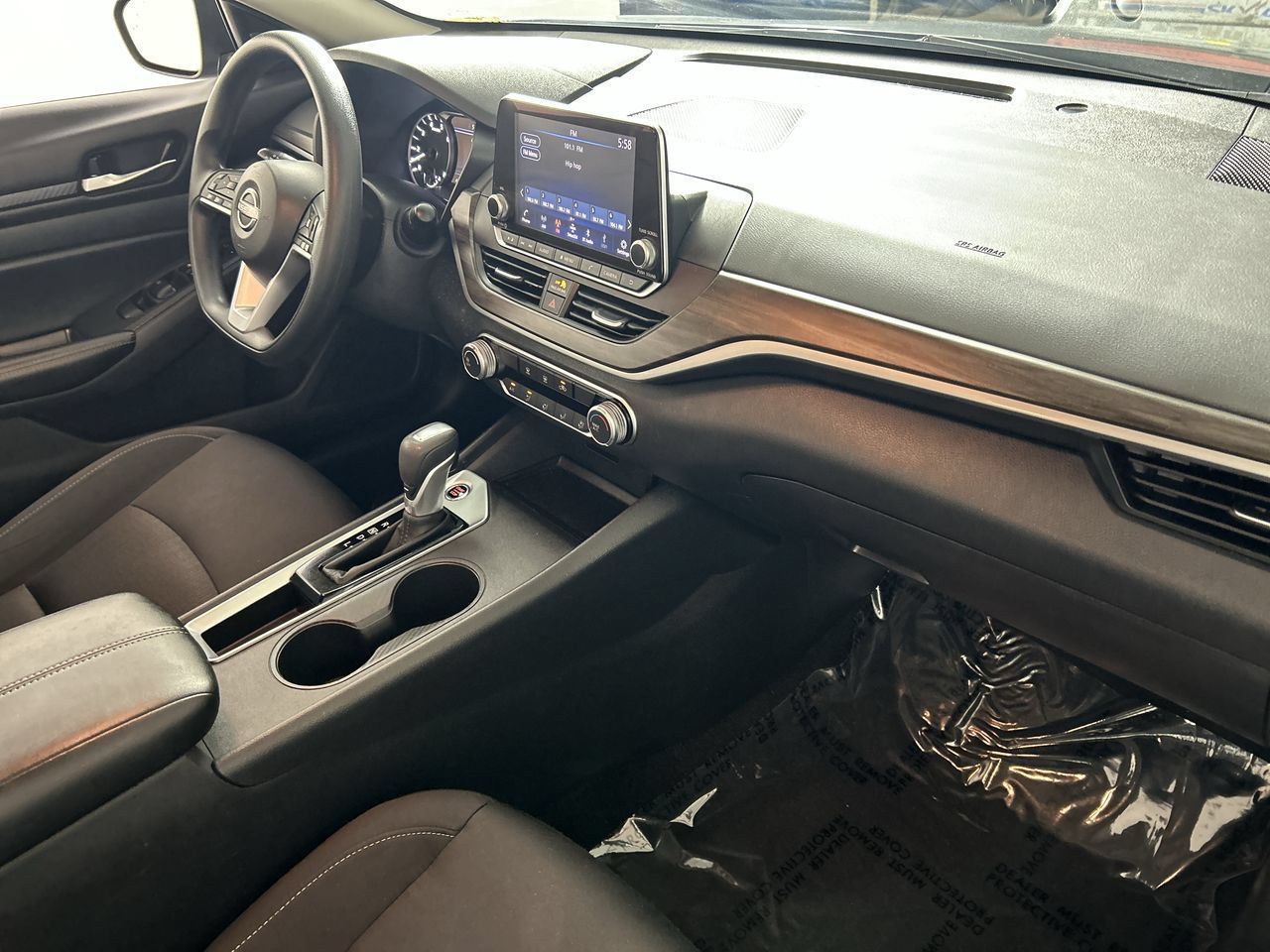 2025 Nissan Altima SV - Photo 27