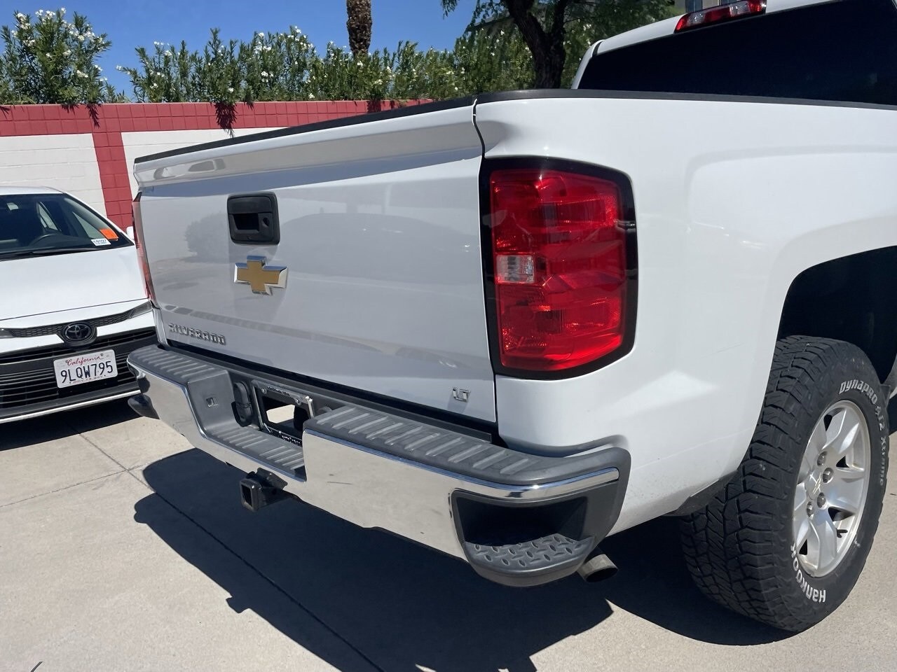 2016 Chevrolet Silverado 1500 LT photo 3