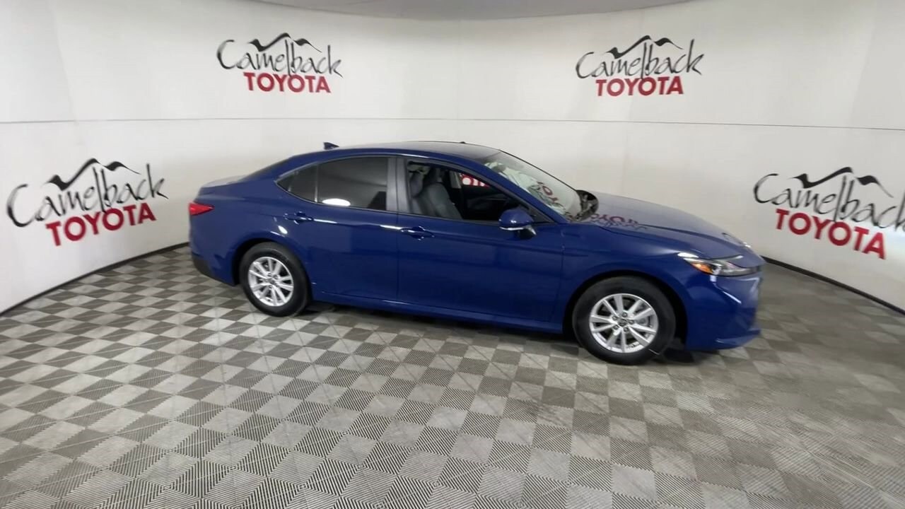 2026 Toyota Camry LE photo 3