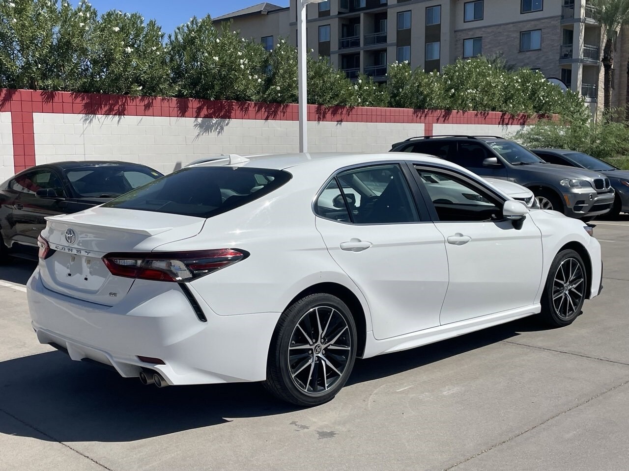2024 Toyota Camry SE photo 2