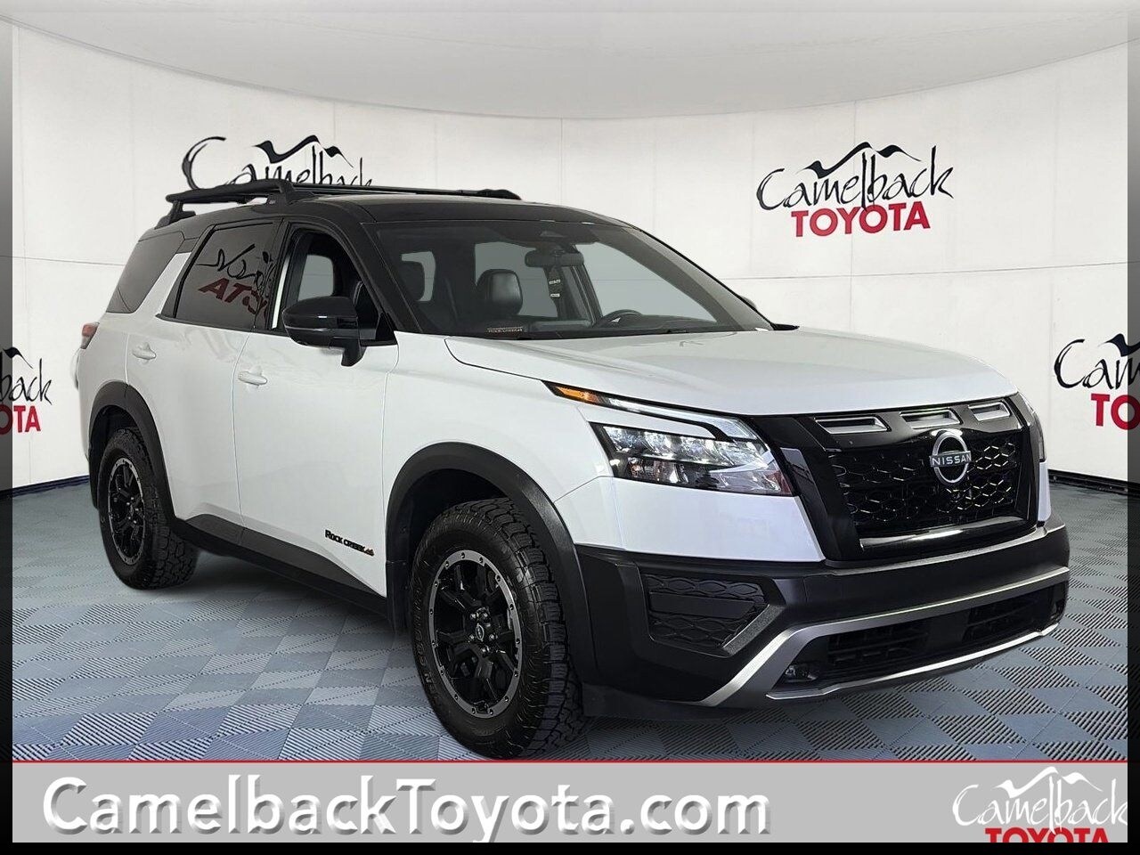 Everest White Pearl Black 2025 Nissan Pathfinder SUV / Crossover All-Wheel Drive 9-Speed Automatic