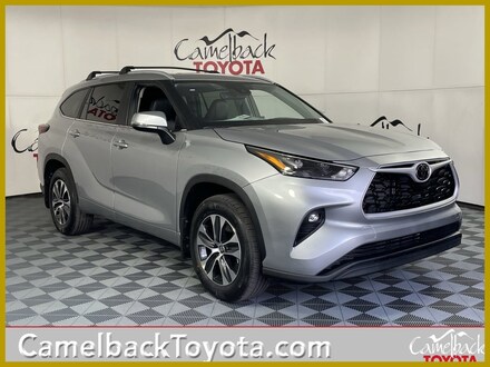 2025 Toyota Highlander XLE SUV