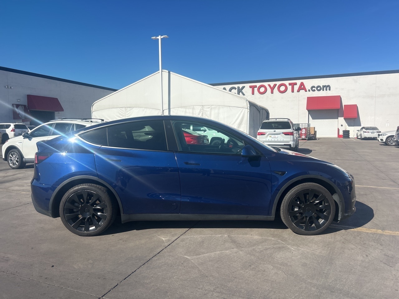 Used 2023 Tesla Model Y Long Range with VIN 7SAYGAEE1PF613266 for sale in Phoenix, AZ
