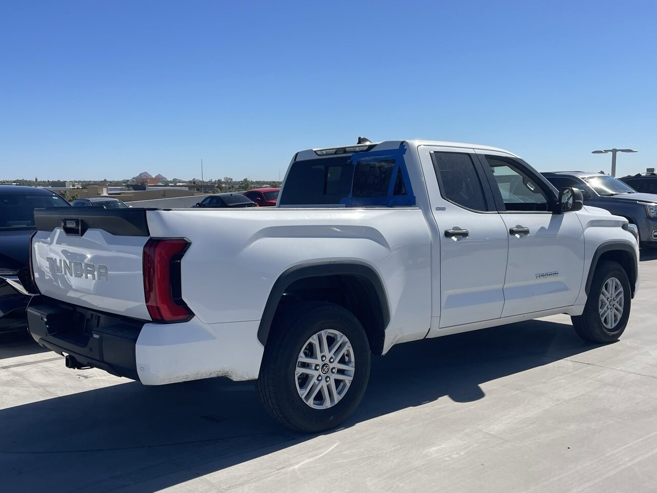 2022 Toyota Tundra SR5 photo 2
