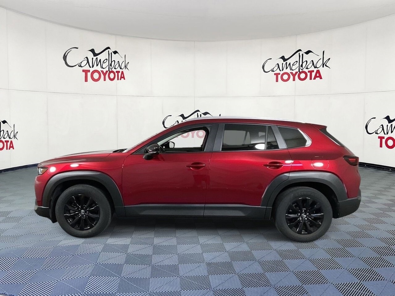 2023 Mazda CX-50 2.5 Preferred Plus photo 3