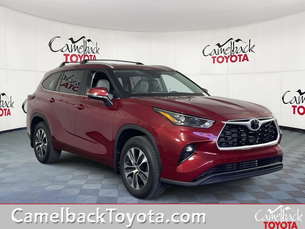 New 2025 Toyota Highlander XLE SUV