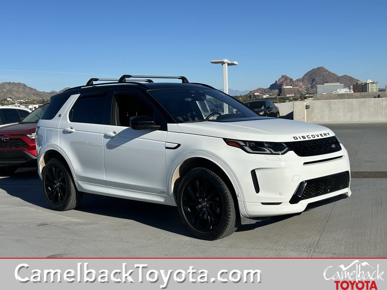 2021 Land Rover Discovery Sport SE's photo