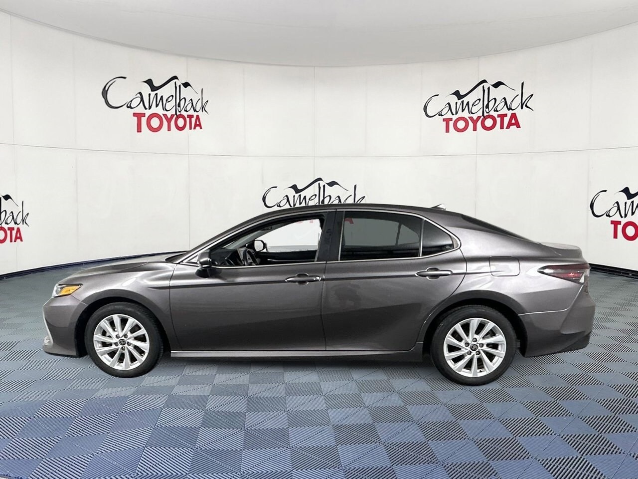 2024 Toyota Camry LE photo 3