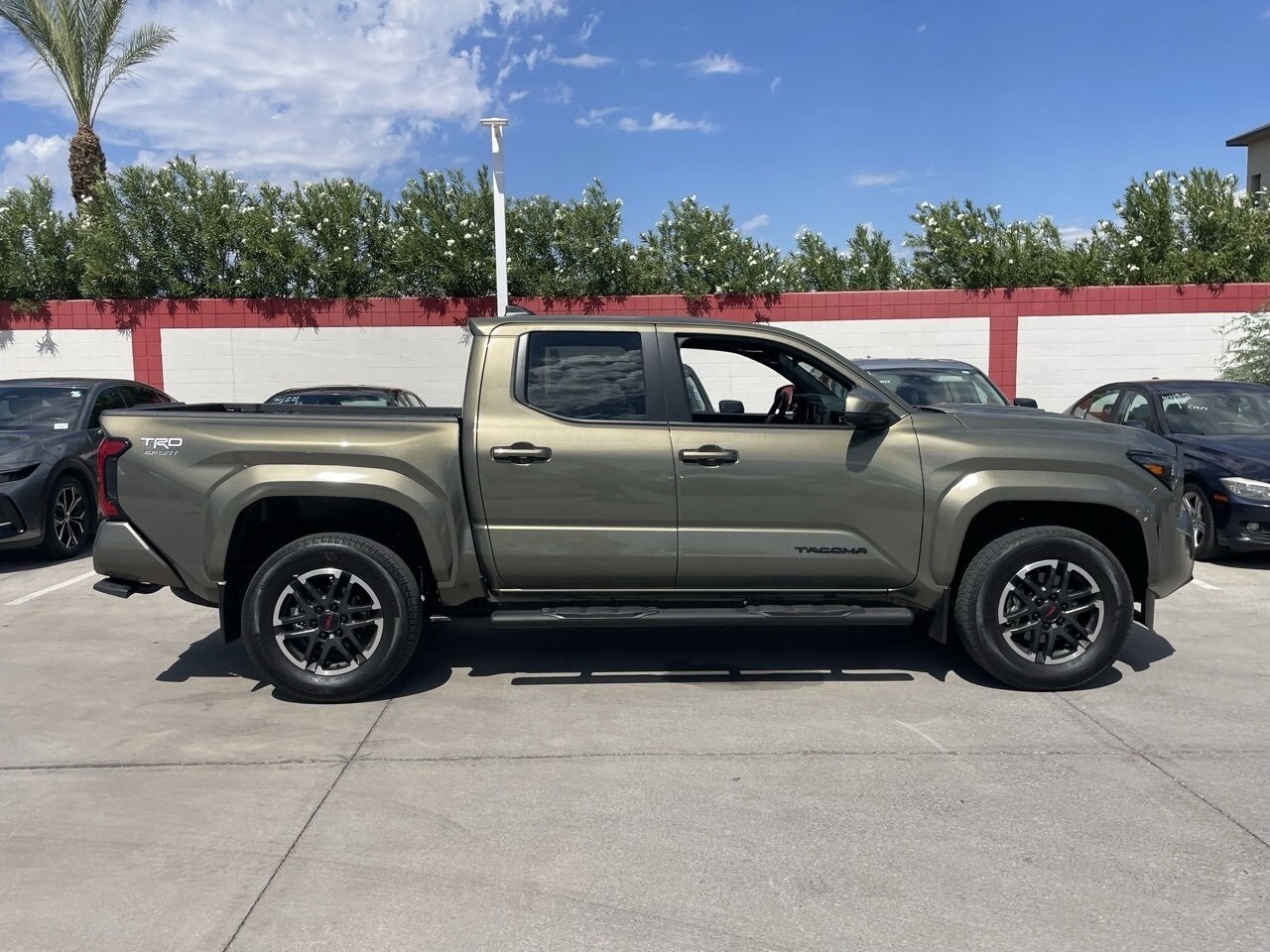 2024 Toyota Tacoma TRD Sport photo 3