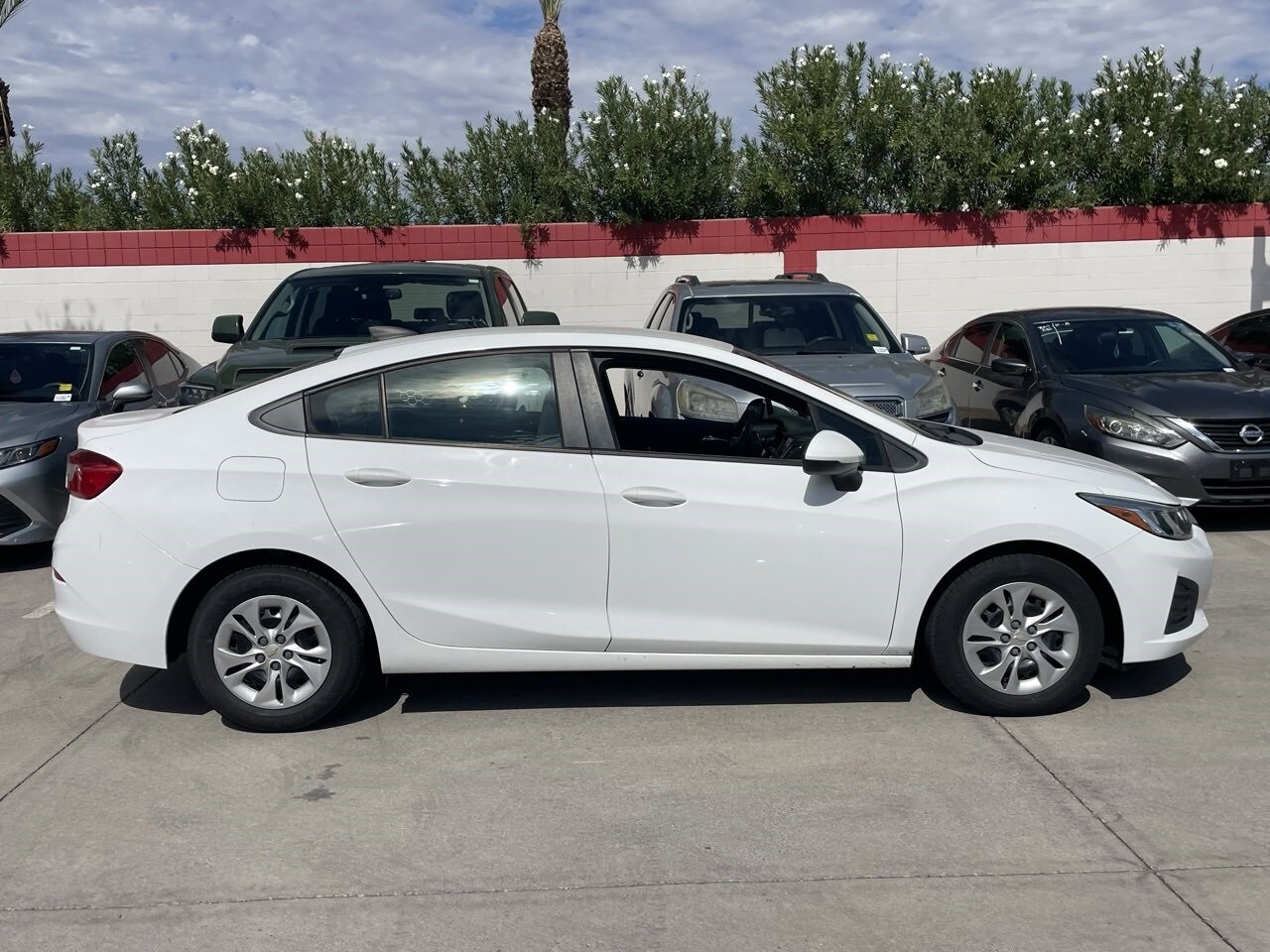 2019 Chevrolet Cruze LS photo 3