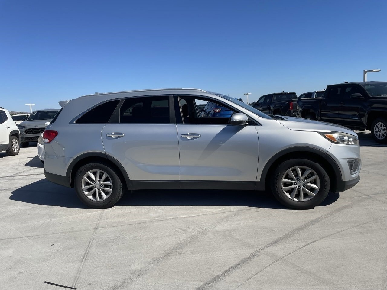 2016 Kia Sorento LX photo 3