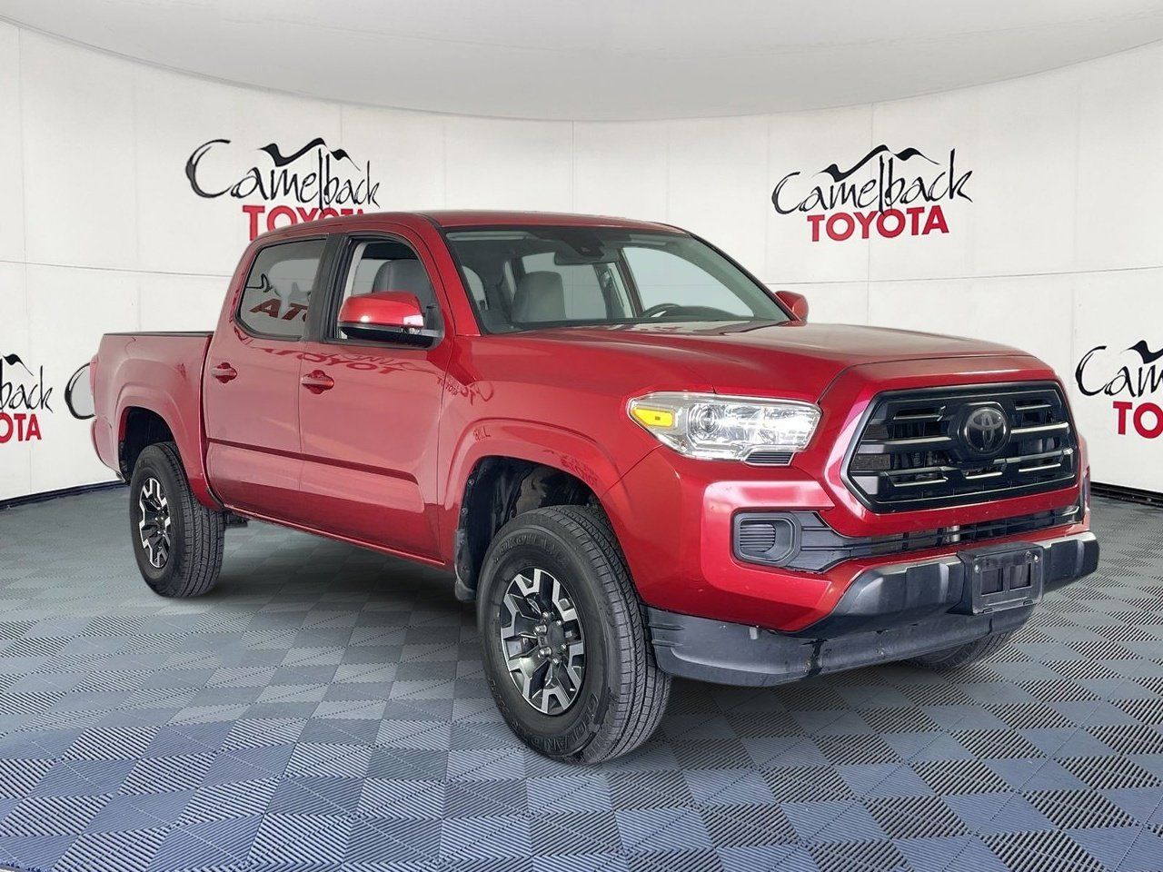 View vehicle photo 3