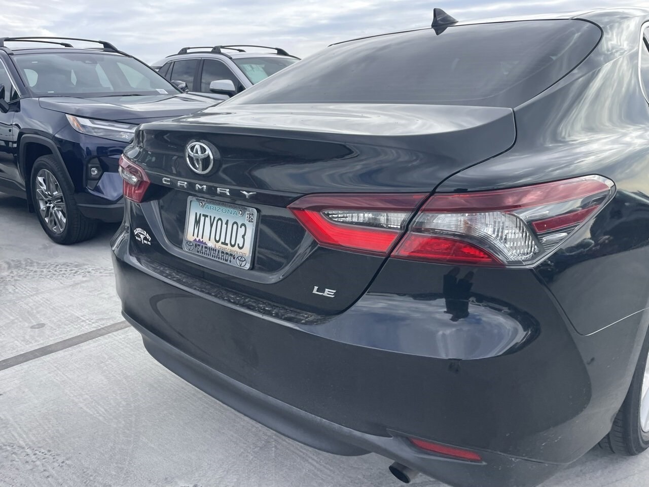 2022 Toyota Camry LE photo 4