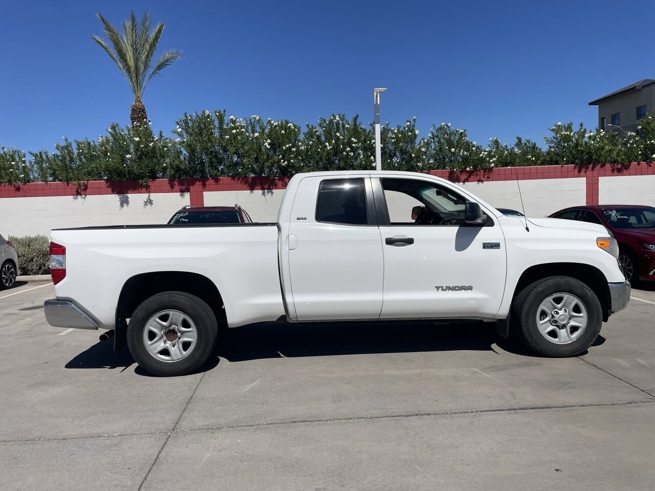 2015 Toyota Tundra SR5 Grade photo 3
