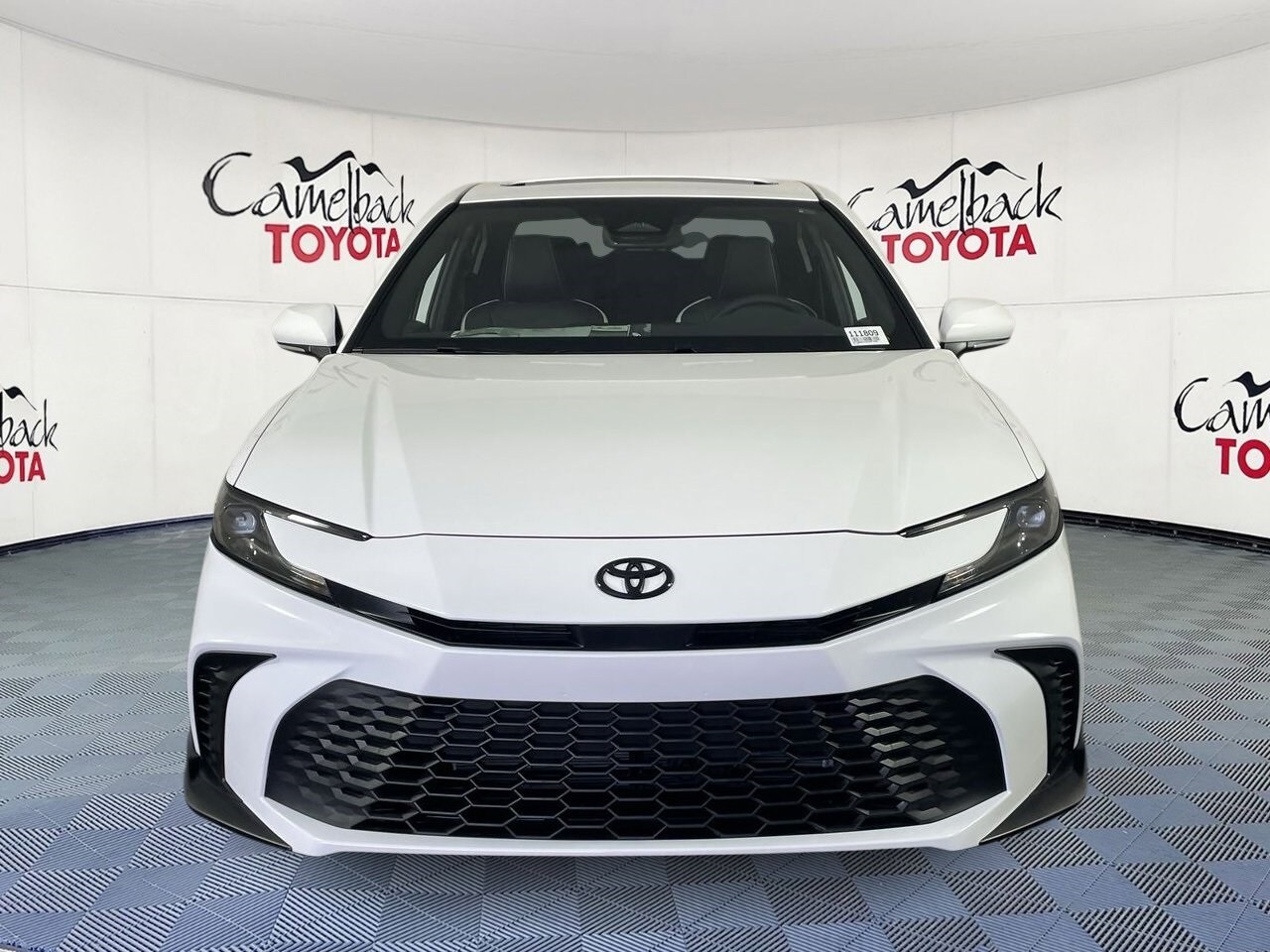 2026 Toyota Camry SE photo 2