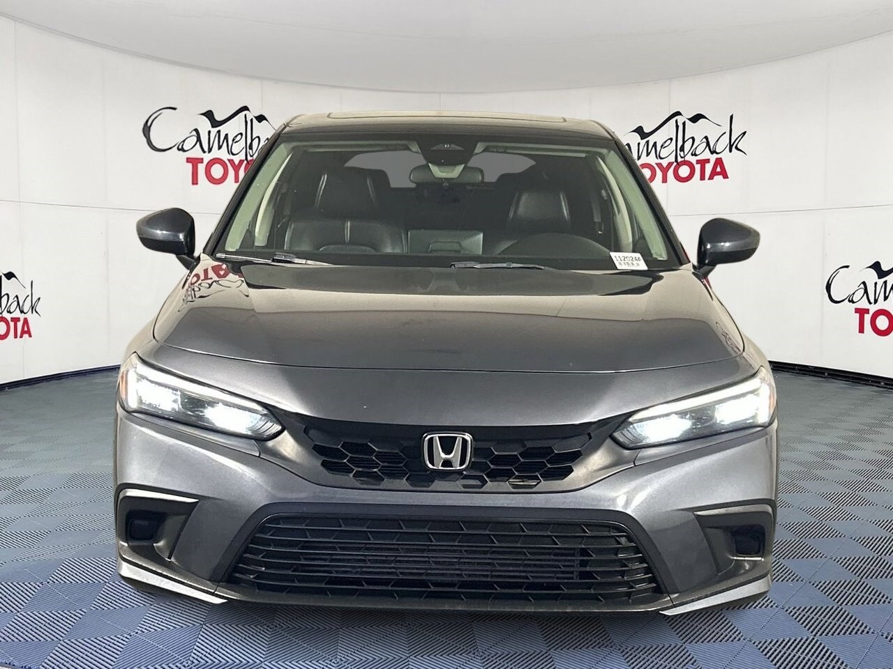 2022 Honda Civic EX-L Hatchback photo 2