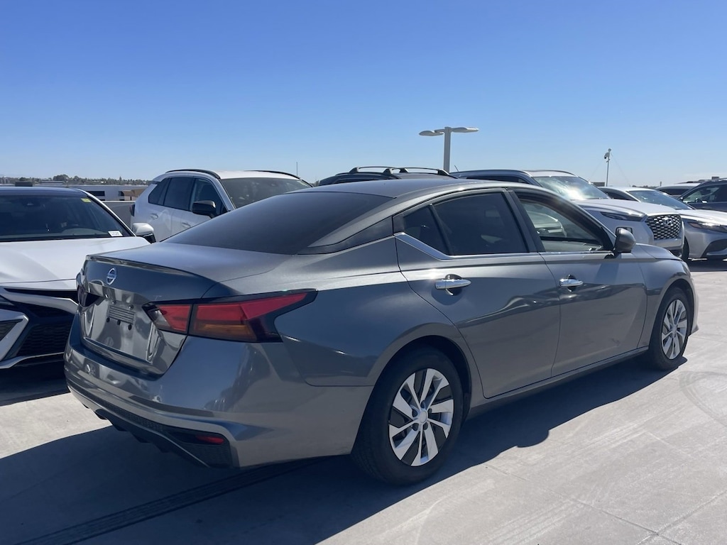 Used 2022 Nissan Altima 2.5 S Sedan