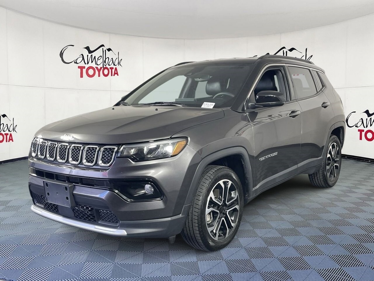 2024 Jeep Compass Limited photo 2