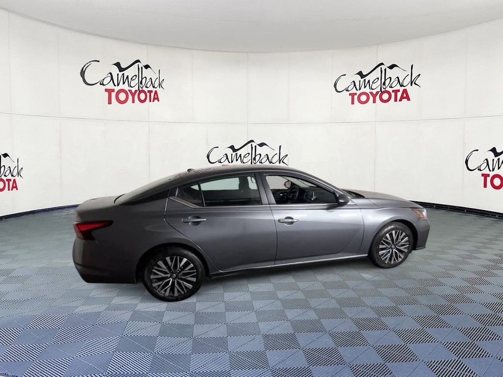 Used 2025 Nissan Altima 2.5 SV Sedan