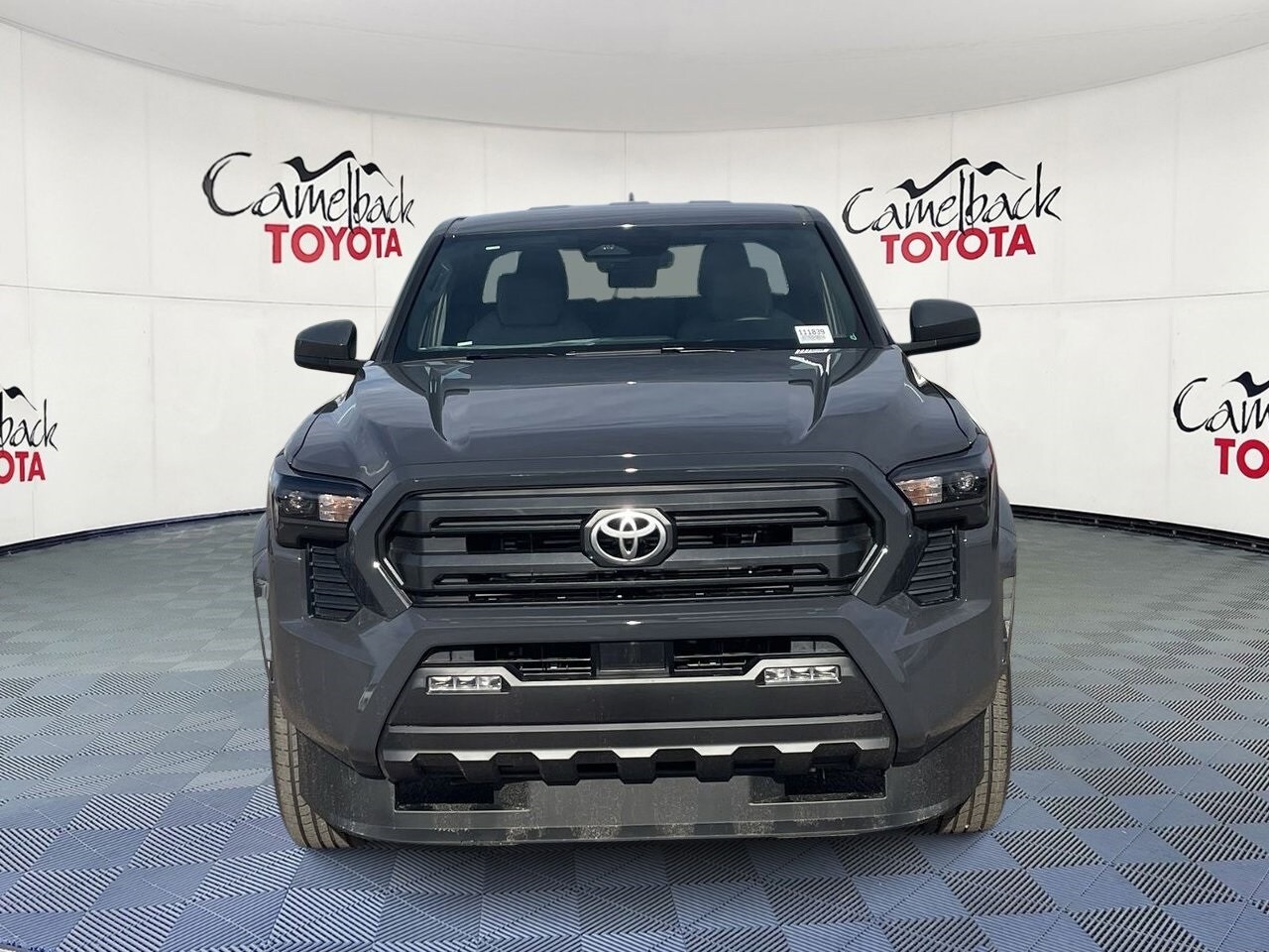2025 Toyota Tacoma SR5 photo 3