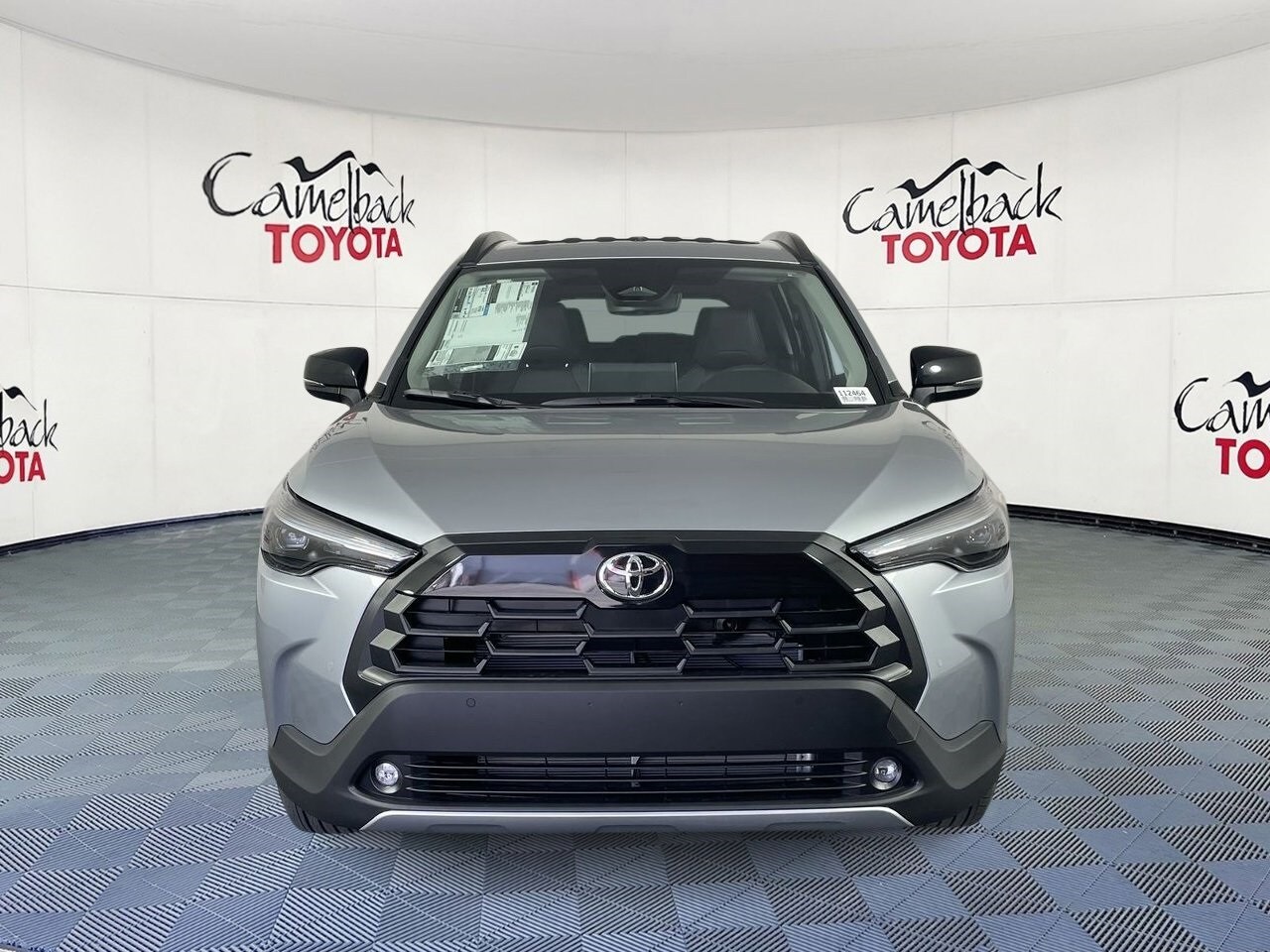 2026 Toyota Corolla Cross XLE photo 2