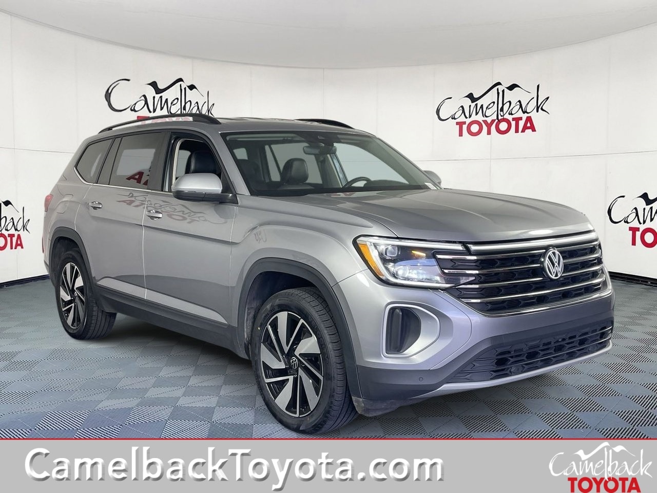 2024 Volkswagen Atlas SE w/Tech