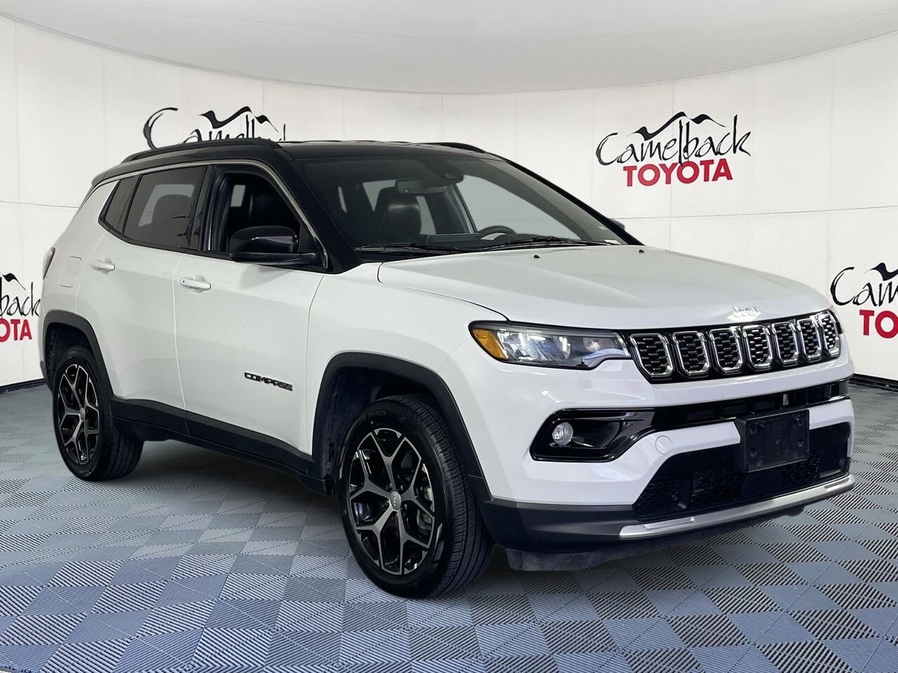 2024 Jeep Compass Limited photo 2