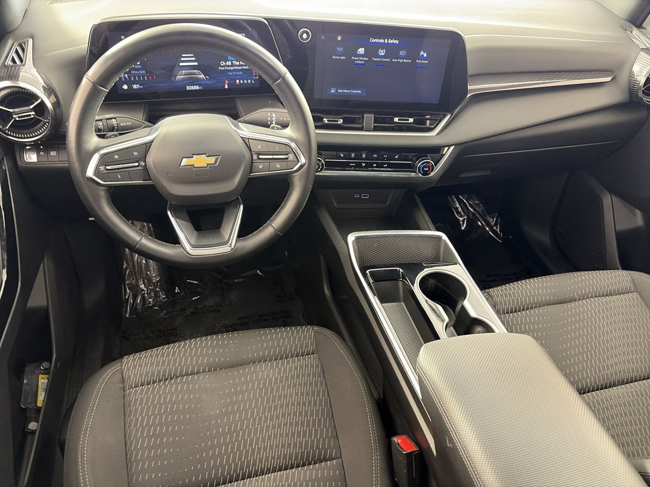 2025 Chevrolet Equinox LT - Photo 19