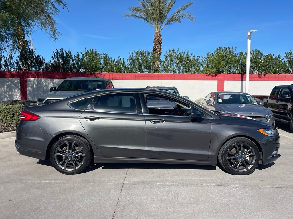 Used 2018 Ford Fusion SE Sedan