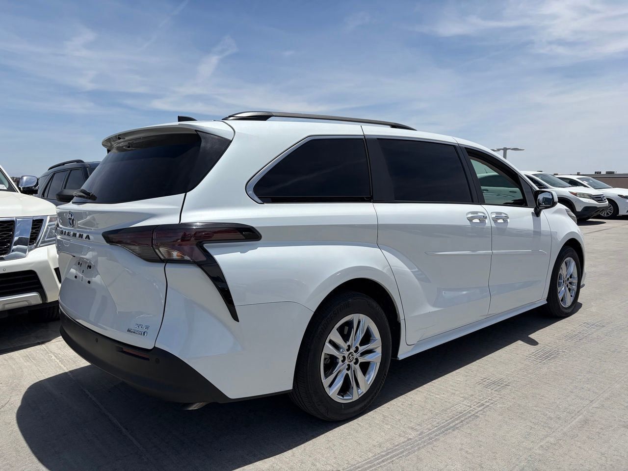 View vehicle photo 2