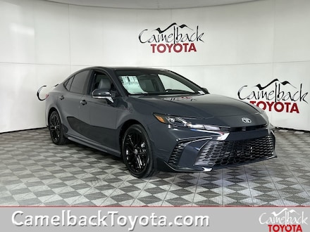 2025 Toyota Camry SE Sedan