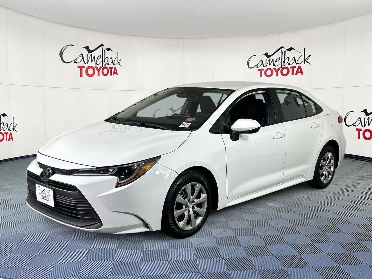 2024 Toyota Corolla LE photo 3