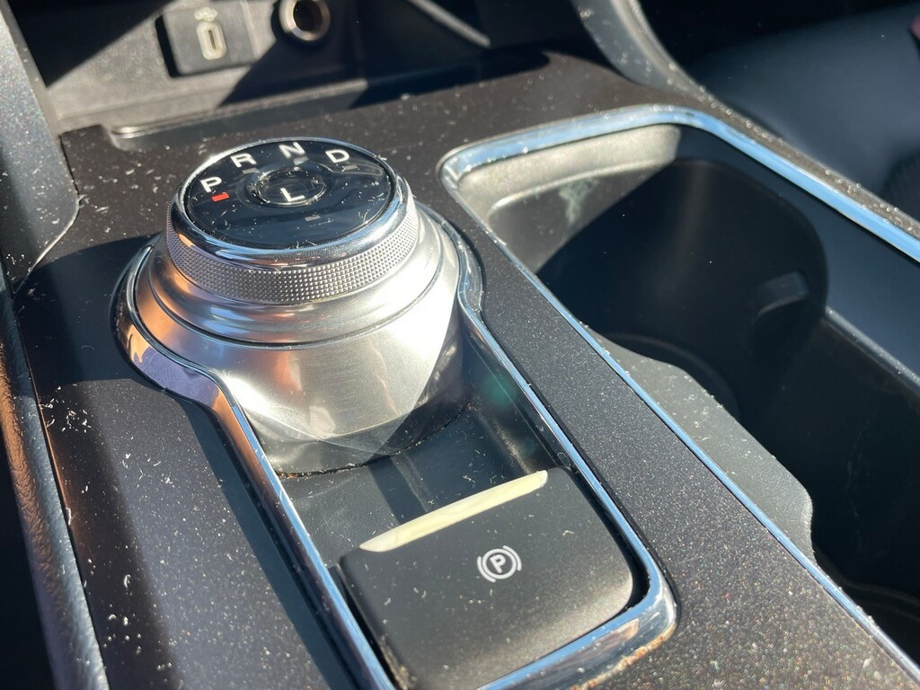 Used 2018 Ford Fusion SE Sedan