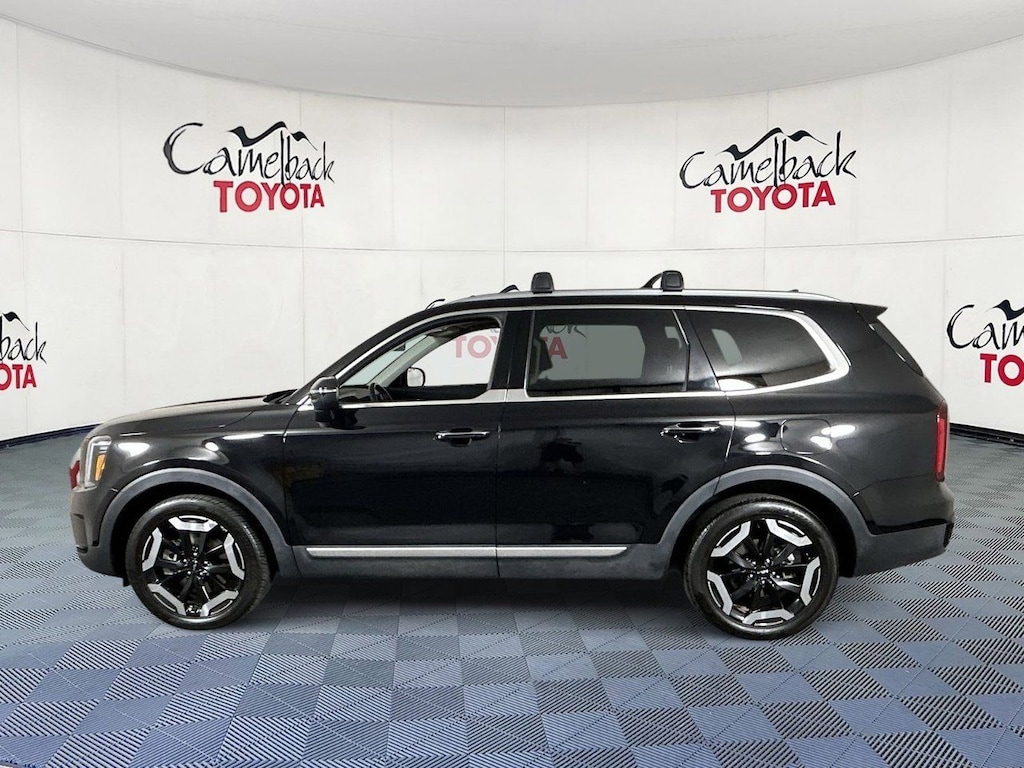 Used 2025 Kia Telluride S SUV