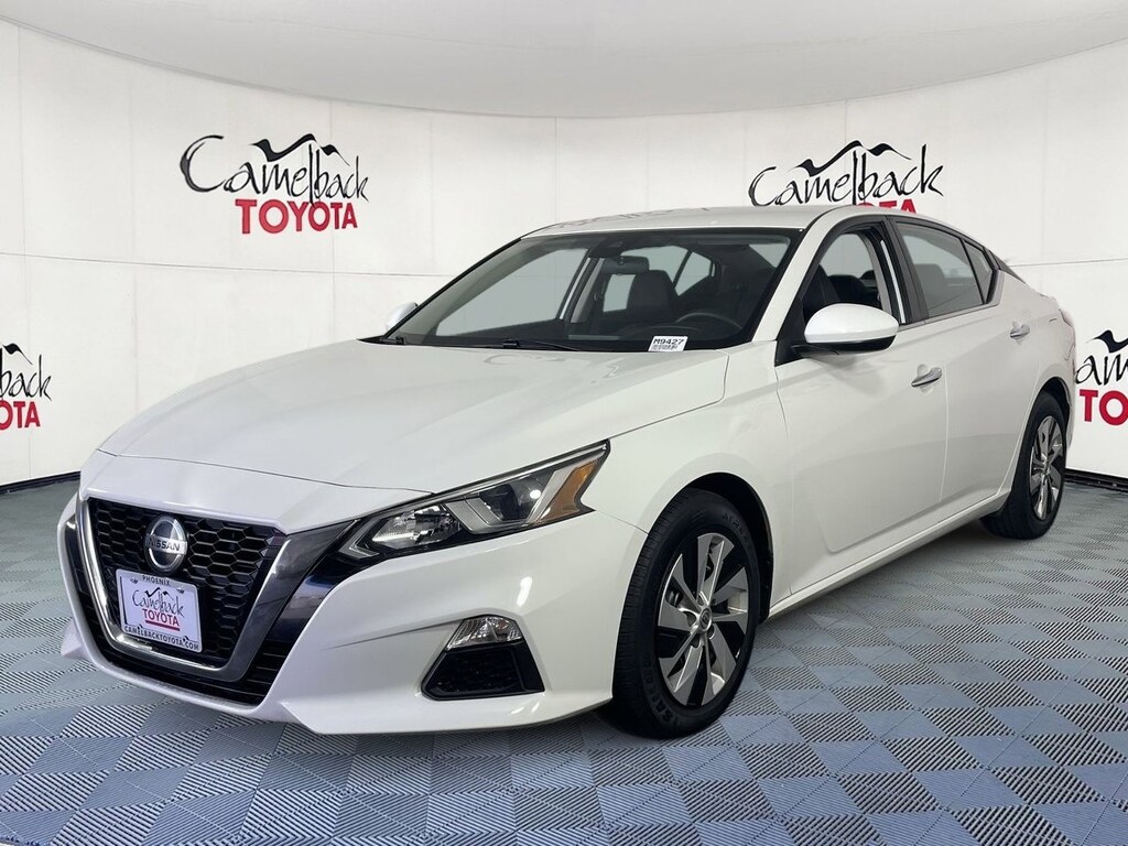 Used 2021 Nissan