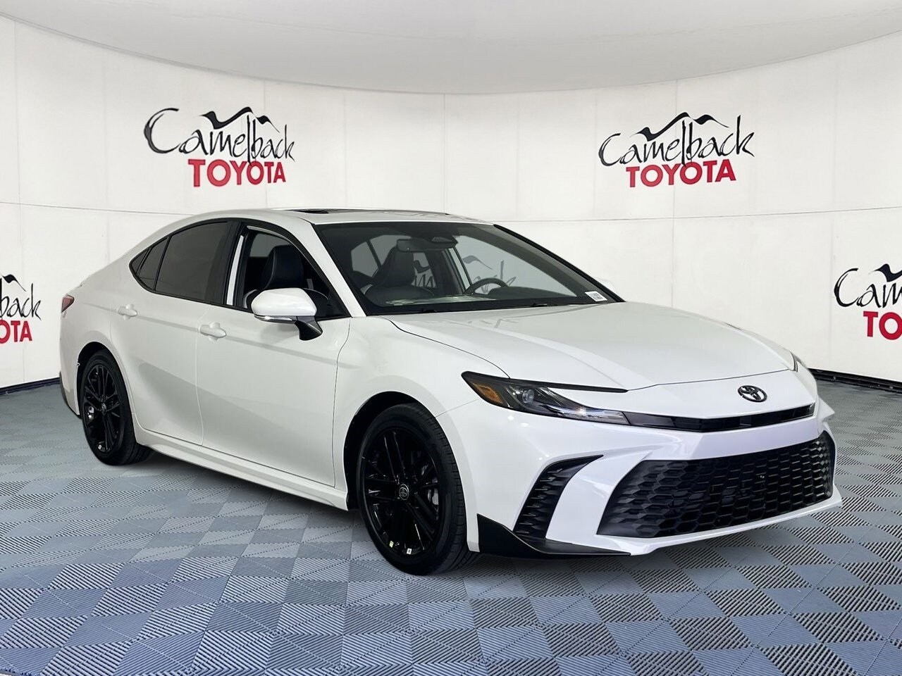 2026 Toyota Camry SE photo 3