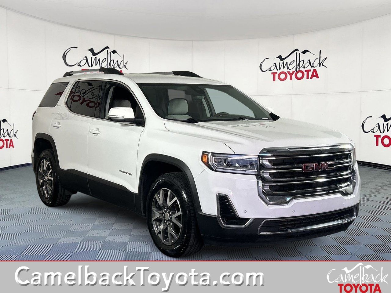 2023 GMC Acadia SLE AWD's photo
