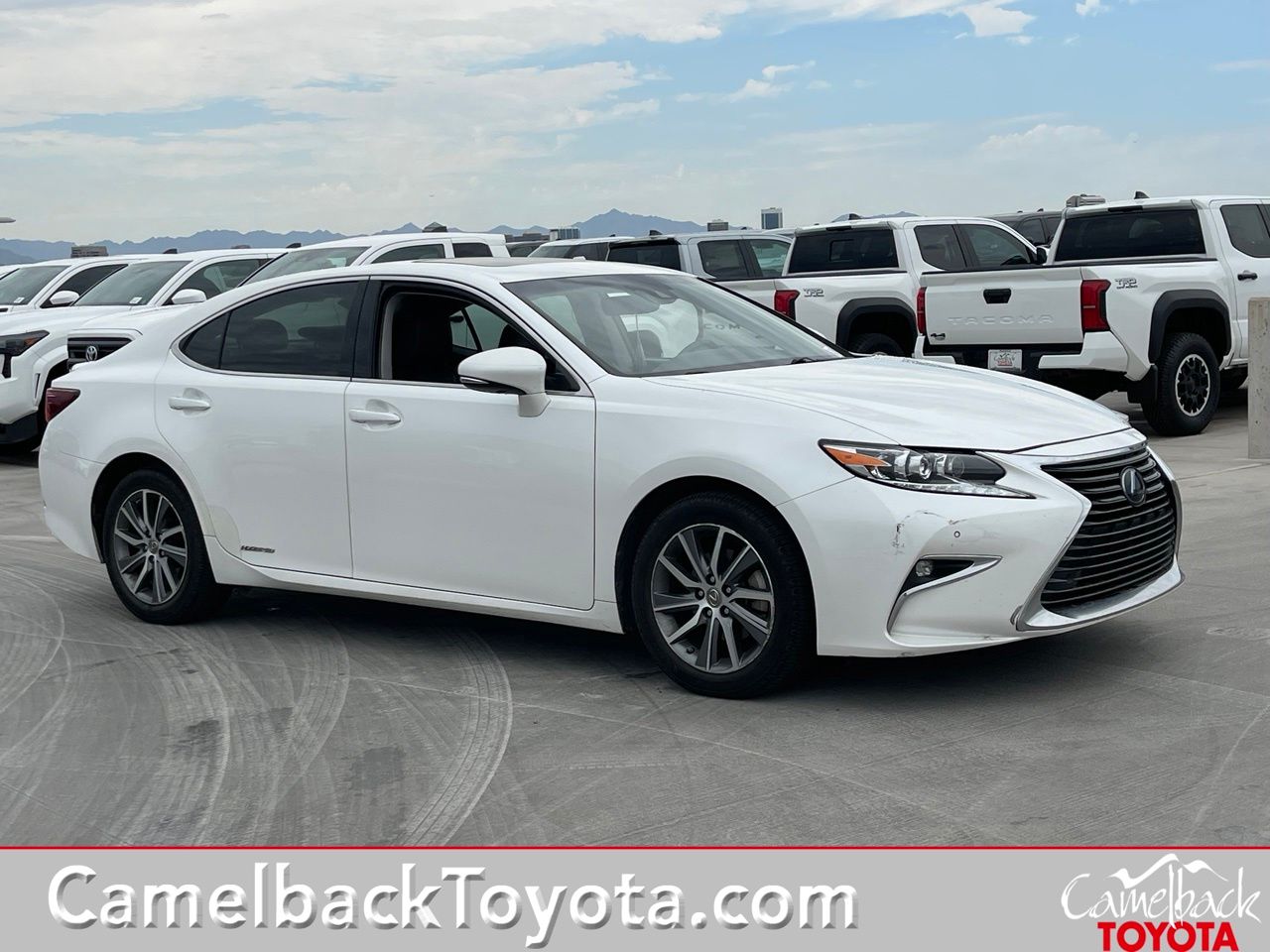 2017 LEXUS ES 300h