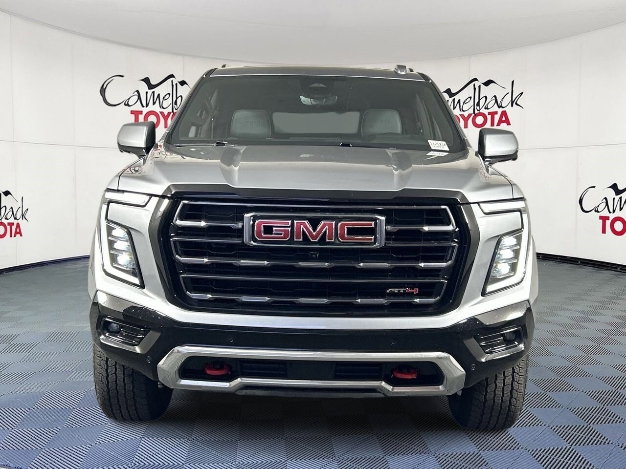 2025 Gmc Yukon AT4 photo 2