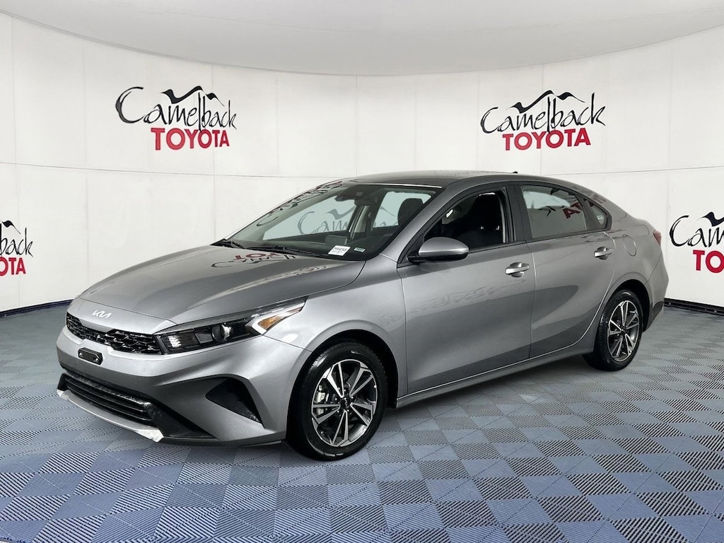 Used 2024 Kia Forte LXS Sedan