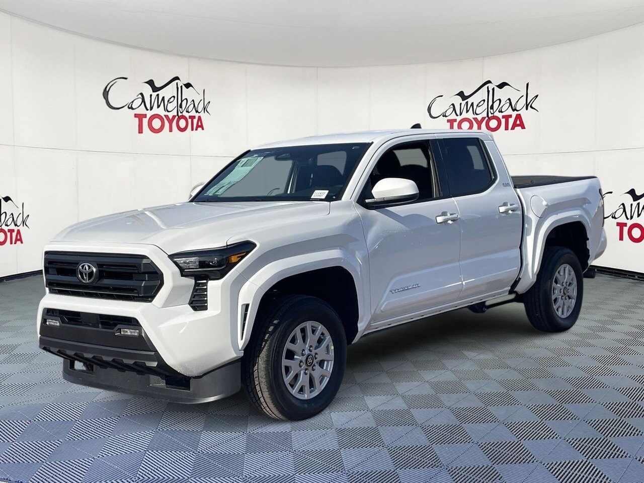 2025 Toyota Tacoma SR5 photo 2