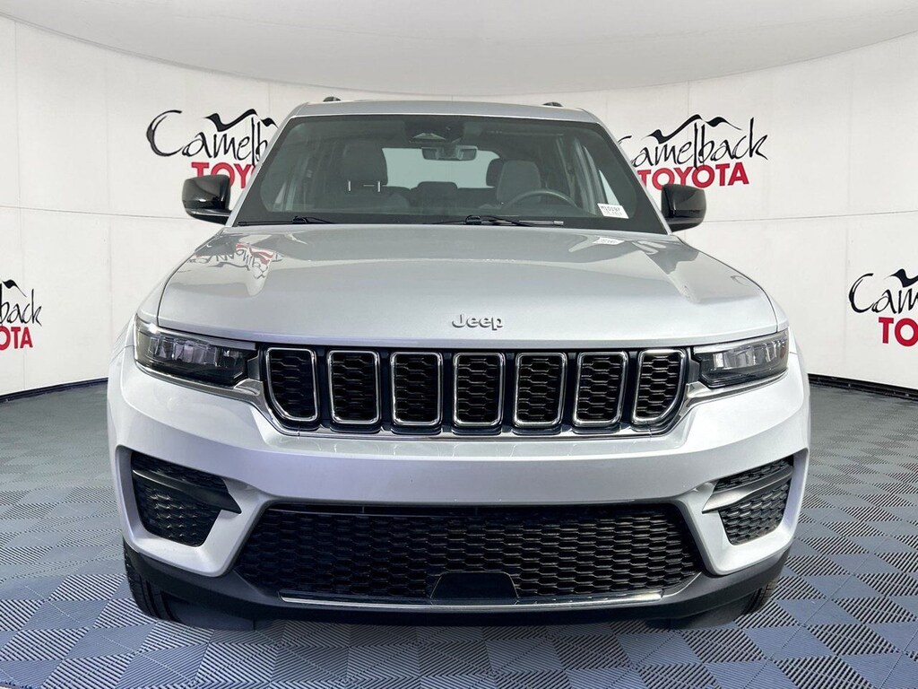 Used 2025 Jeep Grand Cherokee Laredo X SUV