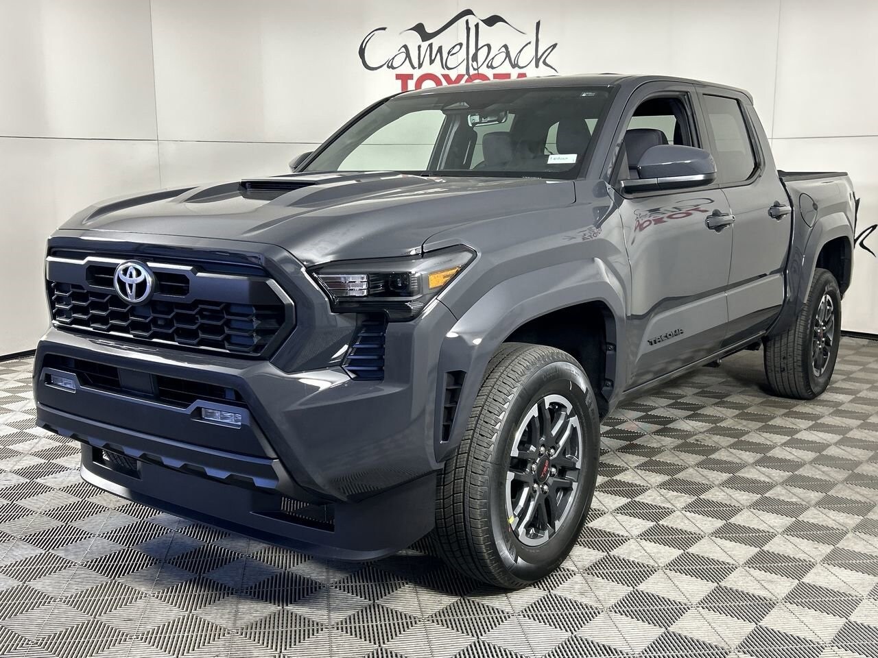 2025 Toyota Tacoma TRD Sport photo 3