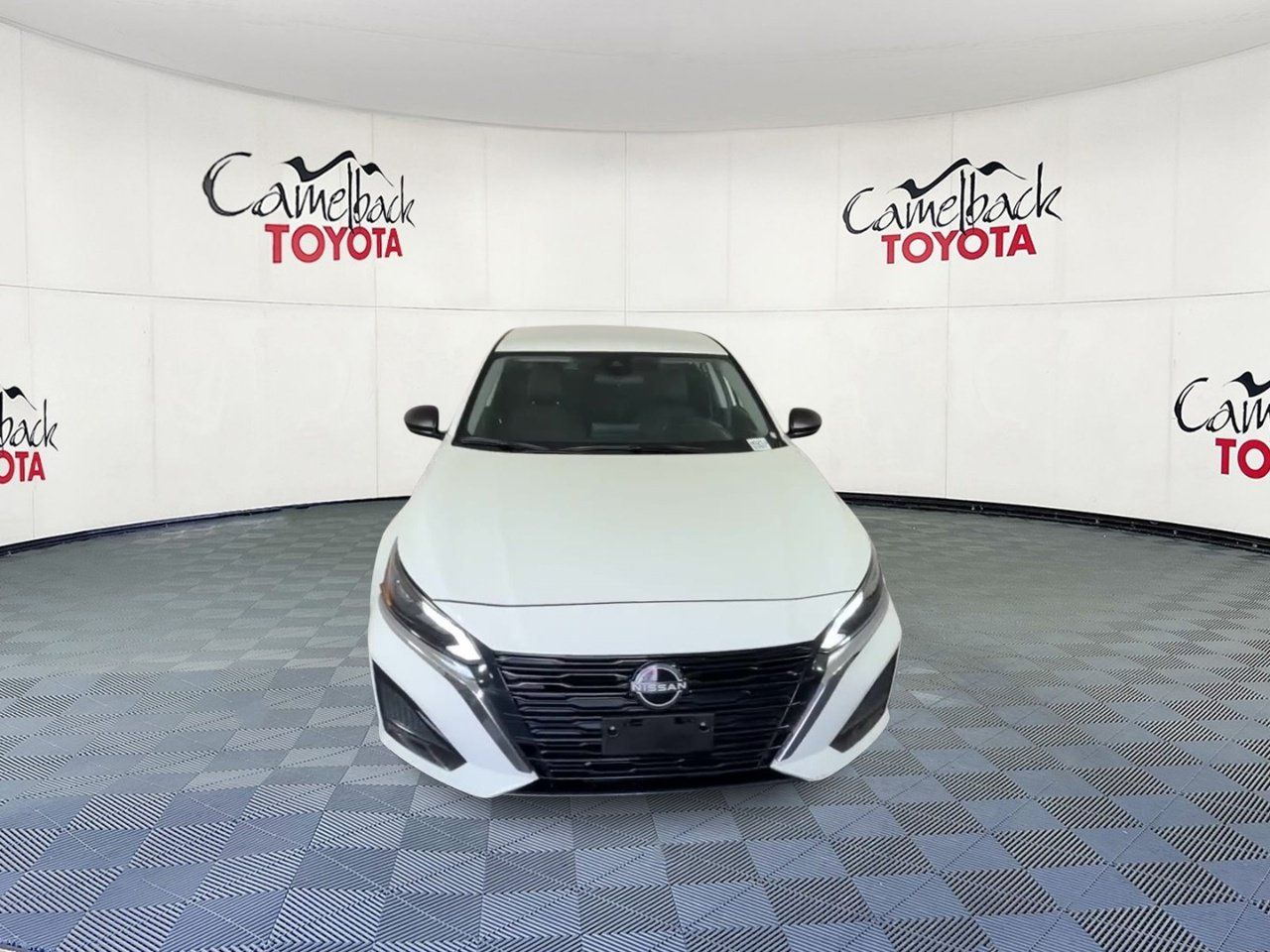 2025 Nissan Altima SV - Photo 6
