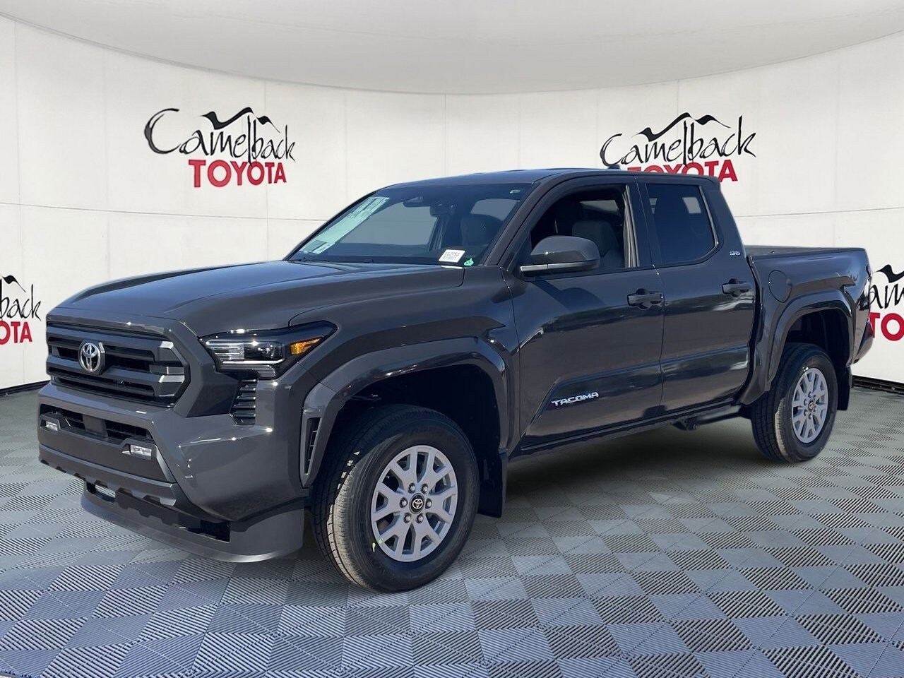 2025 Toyota Tacoma SR5 photo 2