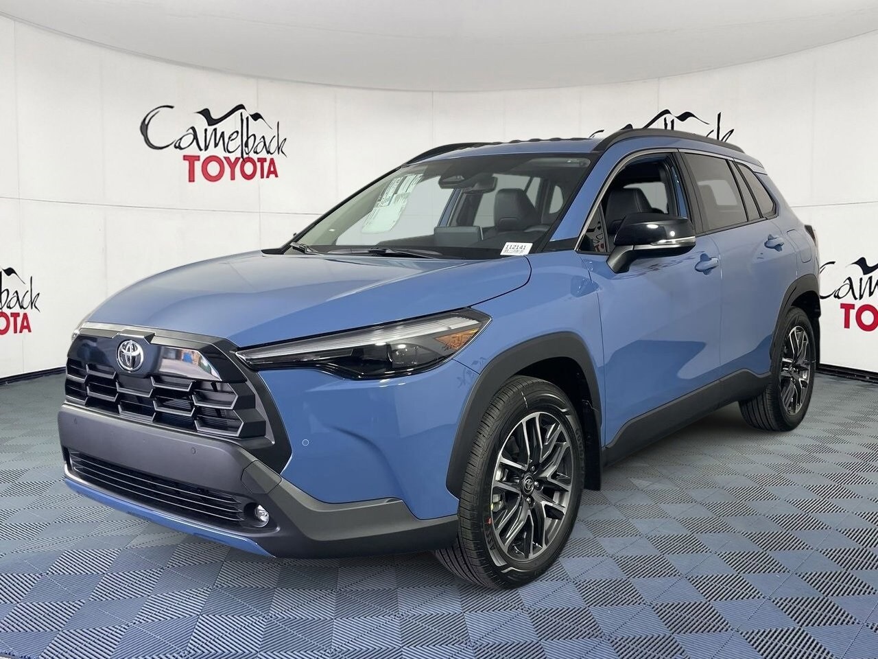 2026 Toyota Corolla Cross XLE photo 2