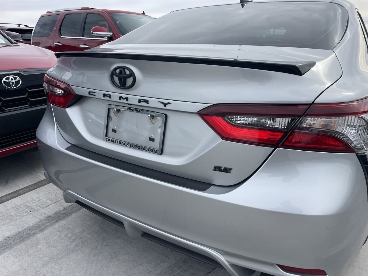 2021 Toyota Camry SE photo 4